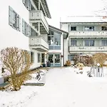 Alpenpanorama Mit Hallenbad アパート *
